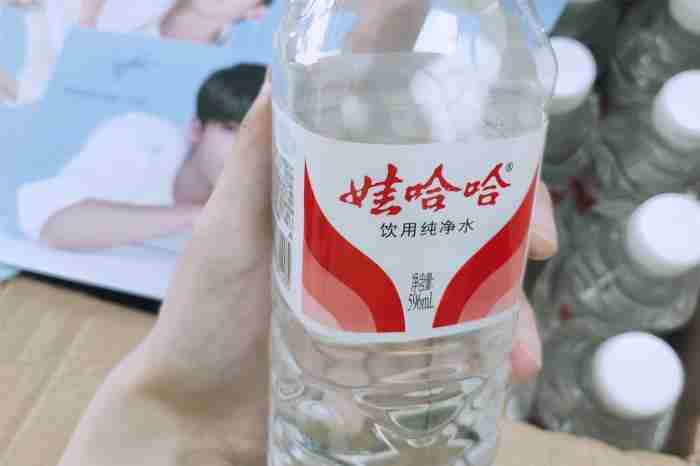 纯净水是什么水（矿泉水、纯净水、天然水、自来水）