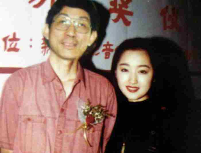 杨钰莹的资料，第一代玉女杨钰莹的激荡情史