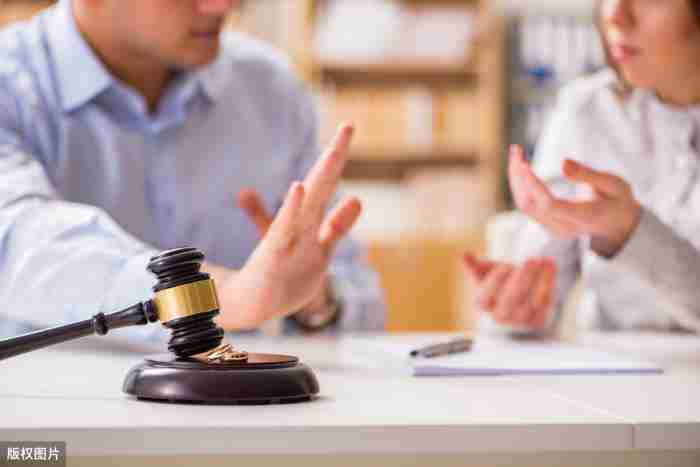 离婚官司第一次起诉不判离分居满一年第二次起诉(有租房证